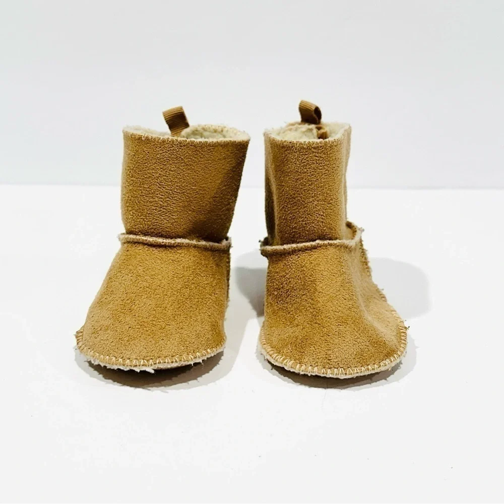 Gap babyGAP Camel Brown Sherpa Lined Booties